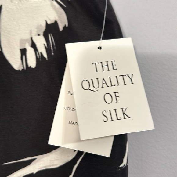 NWT - Nieman Marcus Exclusive Silk Skirt - Picture 11 of 16